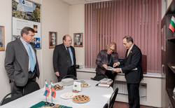 13-bulgarian-lang-center-opening-12-oct-2017_250x154_crop_478b24840a