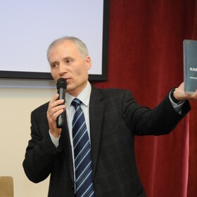 4_280x280_crop_478b24840a