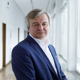 1844688-copy_280x280_crop_478b24840a