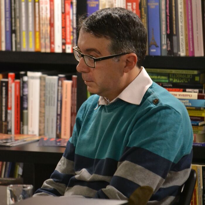 moris-fadel_700x700_crop_478b24840a