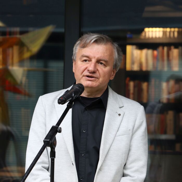 plamen-doinov_700x700_crop_478b24840a