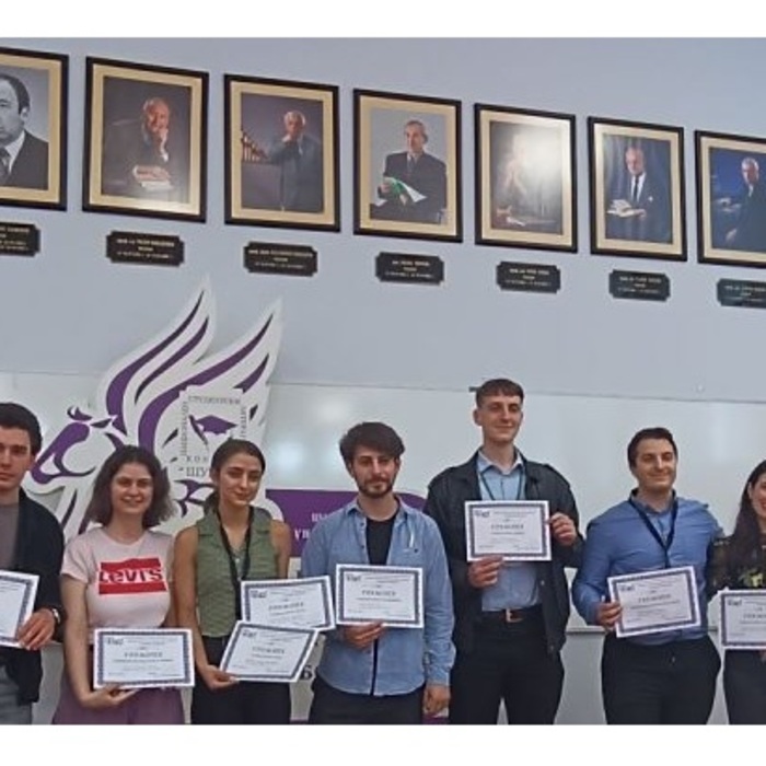 literaturen-konkurs-shumen-24shumencom_700x700_crop_478b24840a