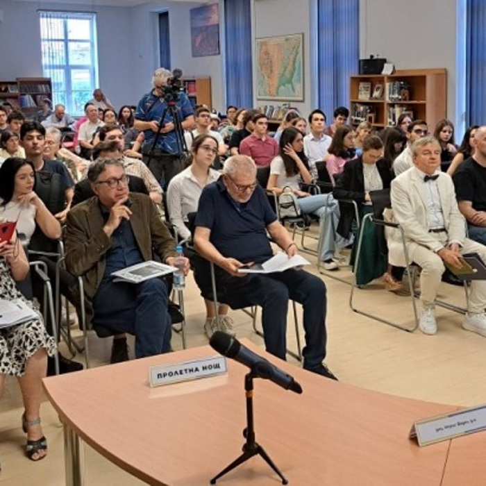 atanas-dalchev-libsofiabg_700x700_crop_478b24840a