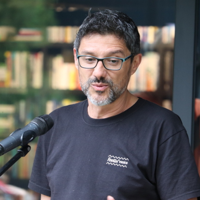 016-yordan-eftimov-nbu-new-678x410-crop-478b24840a_700x700_crop_478b24840a