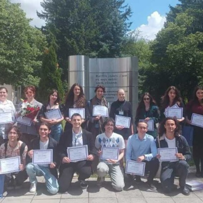 nagrada-literaturen-konkurs-bta_700x700_crop_478b24840a