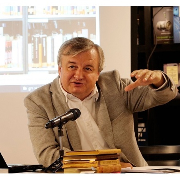 plamen-doinov-nbu3_700x700_crop_478b24840a