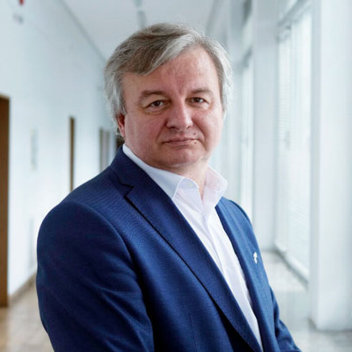 plamen-doinov1-nbu_700x700_crop_478b24840a