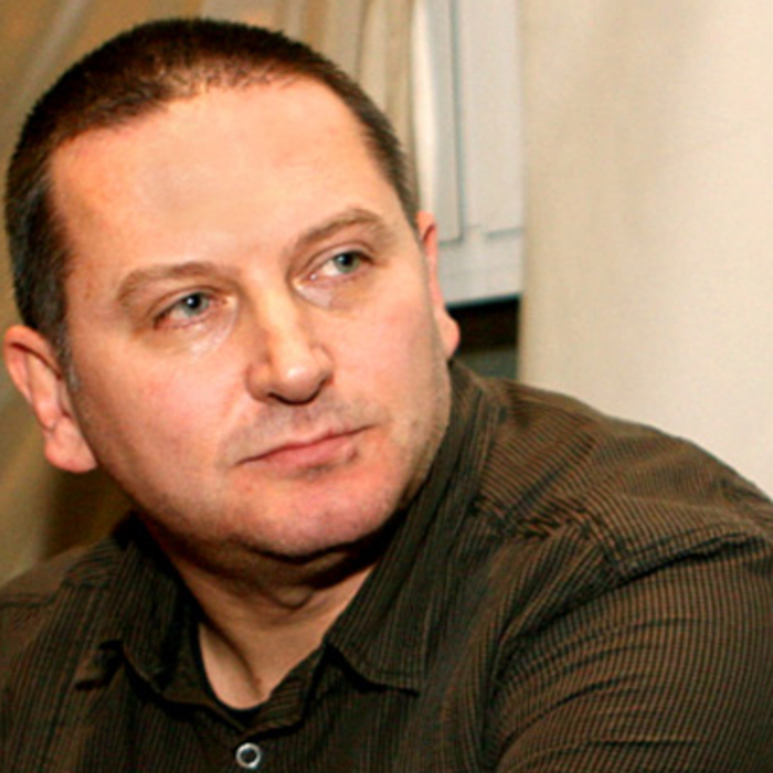 11_700x700_crop_478b24840a