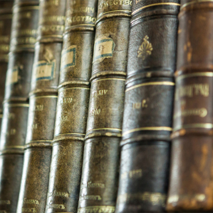 books2_700x700_crop_478b24840a