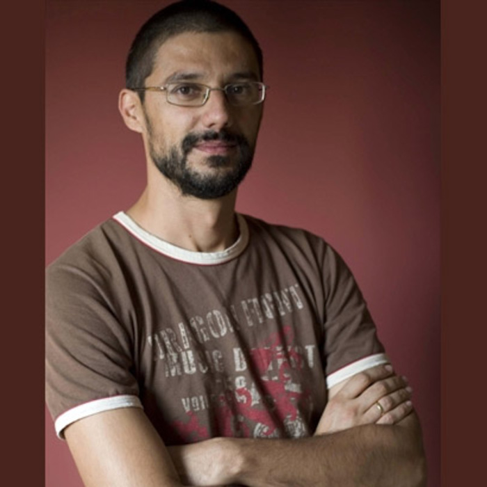 evtimov_700x700_crop_478b24840a