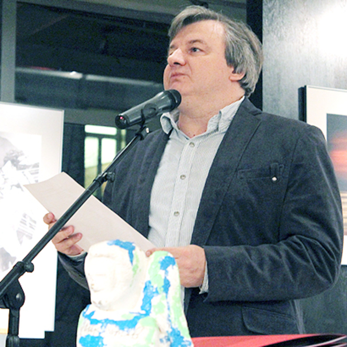 photo-7_700x700_crop_478b24840a