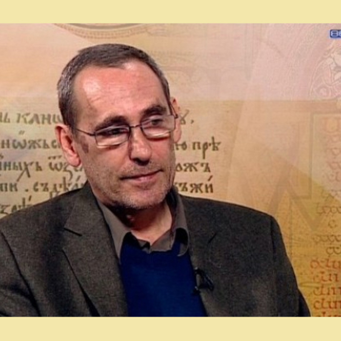 moni-almaneh-865tv-bg_700x700_crop_478b24840a