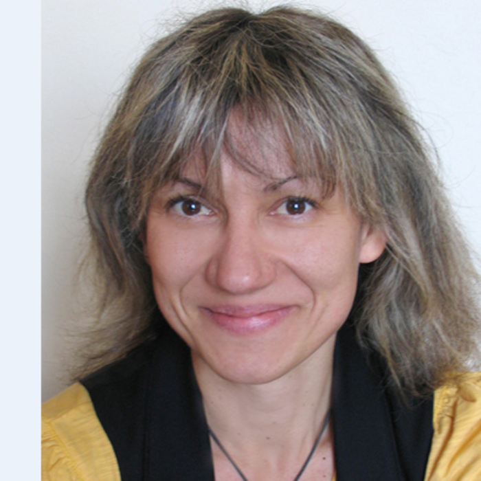 ameliq-sutheory-wordpress-com_700x700_crop_478b24840a