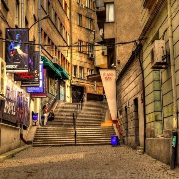 znakova-ulica-m-tarnovo-informobg_700x700_crop_478b24840a