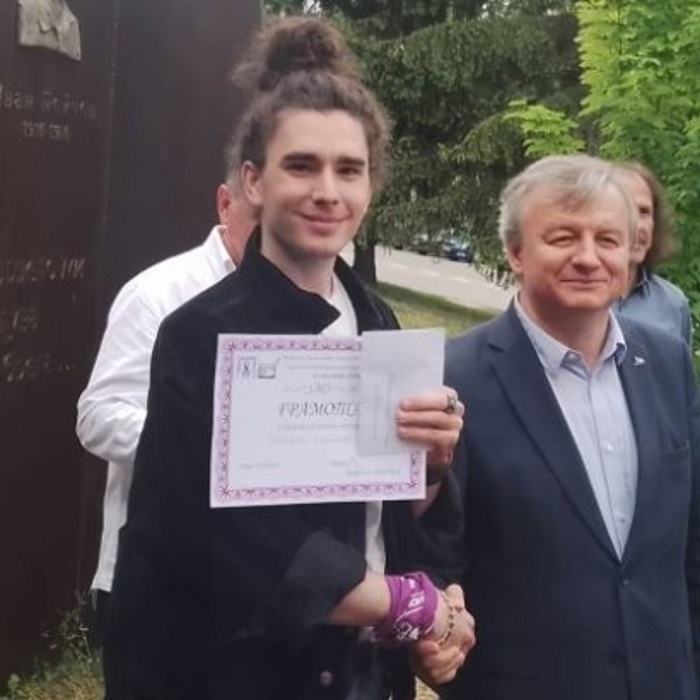 untitled_700x700_crop_478b24840a