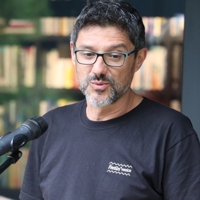 014-yordan-eftimov-nbu-new-800x600-crop-478b24840a-678x410-crop-478b24840a_700x700_crop_478b24840a