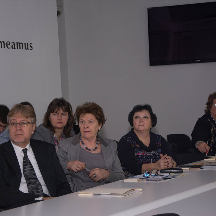 rus-1_700x700_crop_478b24840a