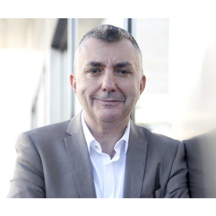 manuel-villas-programata_700x700_crop_478b24840a